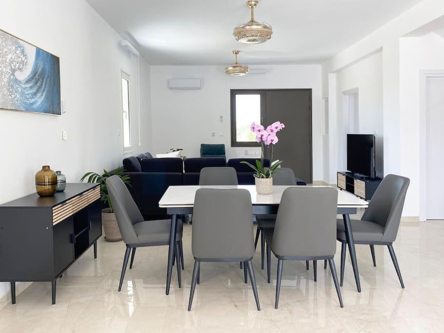 Brand New 4 Bedroom Villa In Palodeia Palodia 외부 사진