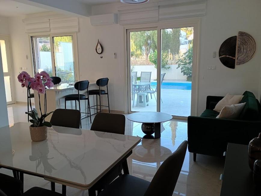 Brand New 4 Bedroom Villa In Palodeia Palodia 외부 사진